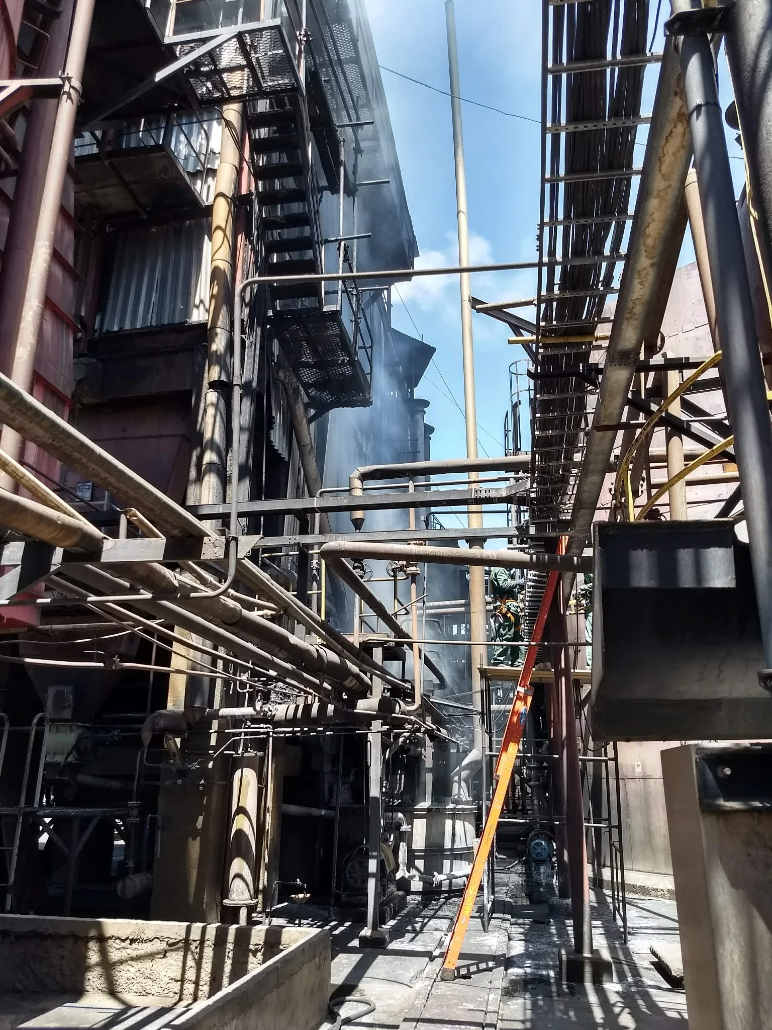 Revestimento industrial aplicado em indústria de papel e embalagens